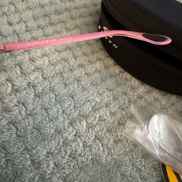 Smith Optics Slider Series sunglasses.🕶️ - Picture 6 of 9